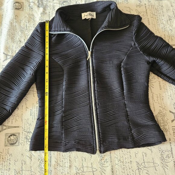 Jacket/Blazer - Picture 8 of 11